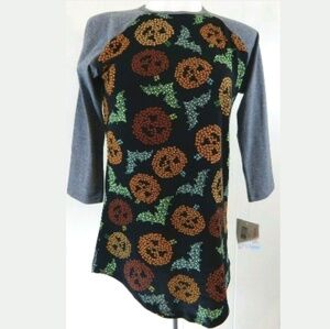 Lularoe Jack-o'-lantern Bat Randy Tee